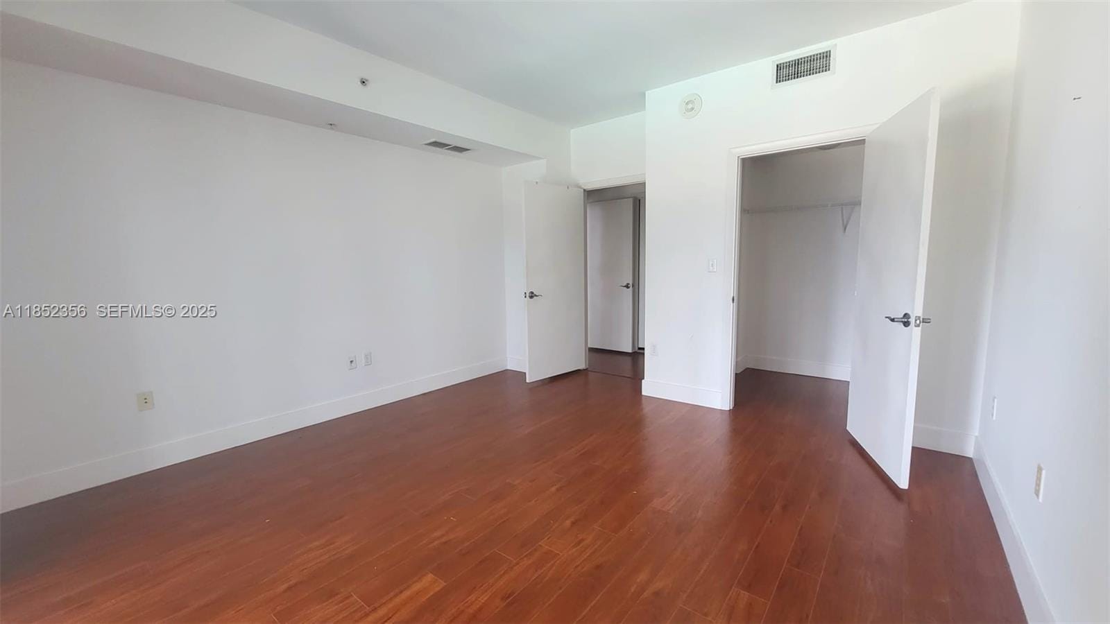 253 NE 2nd Street 1004, Miami, FL 33132 photo 15