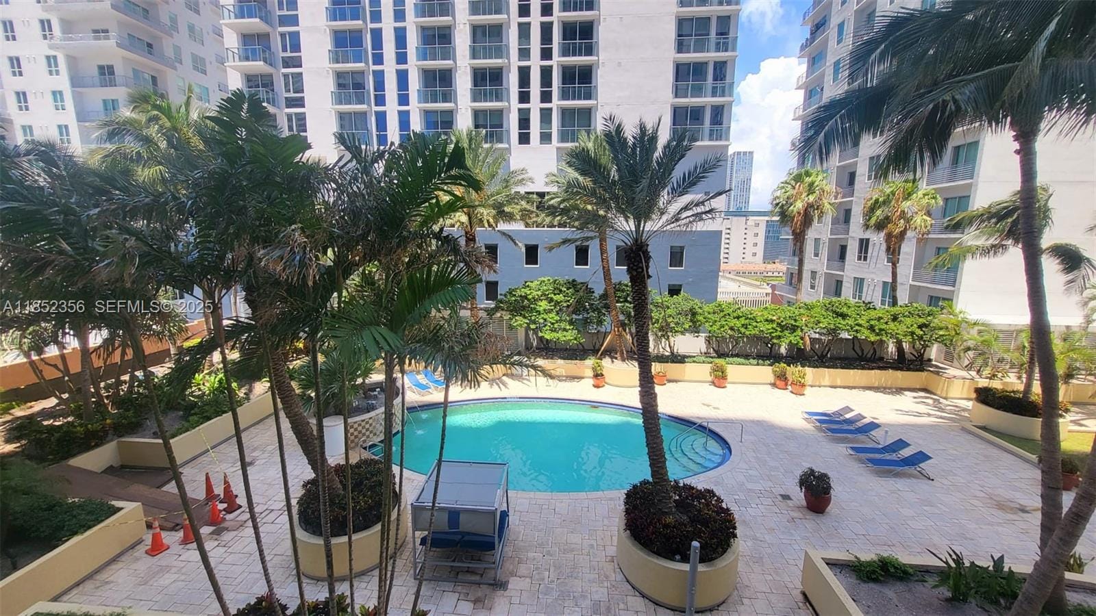253 NE 2nd Street 1004, Miami, FL 33132 photo 19