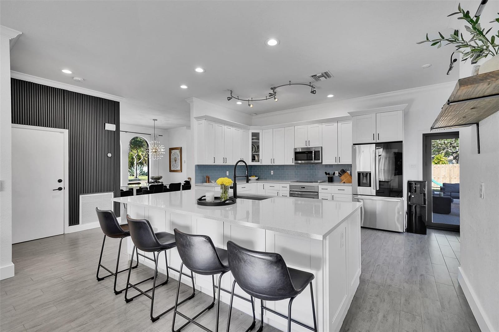 16260 Owasco Circle, Davie, FL 33331 photo 8