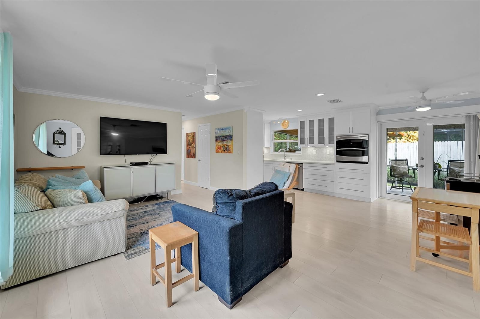 2431 E River Drive, Margate, FL 33063 photo 9
