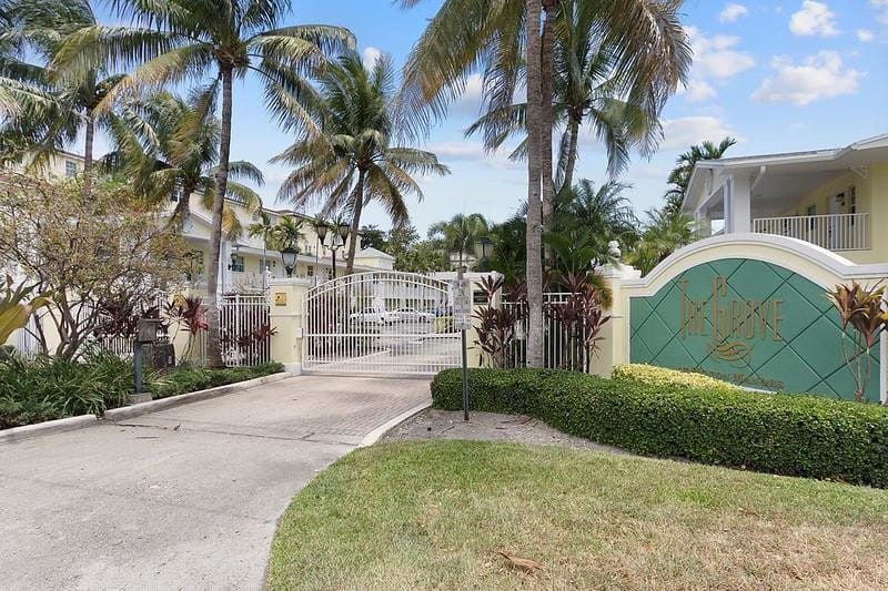 2660 NE 8th Avenue 105, Wilton Manors, FL 33334