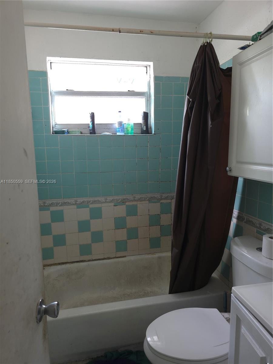 163 NW 18th Court, Miami, FL 33125 photo 4