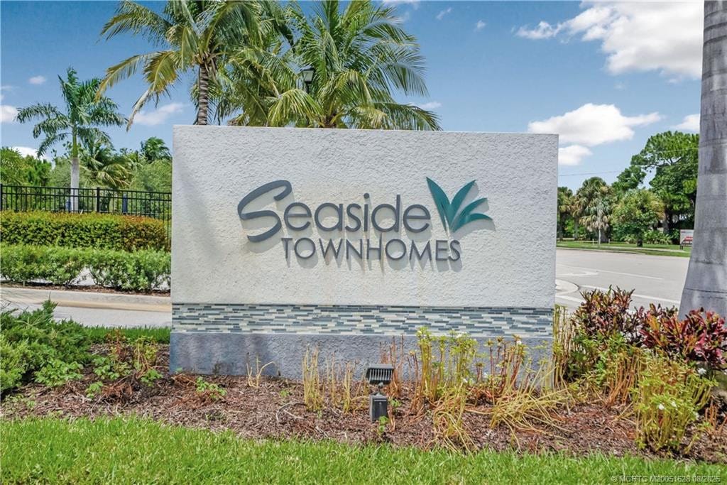 341 SE Halifax Lane, Stuart, FL 34994 photo 4