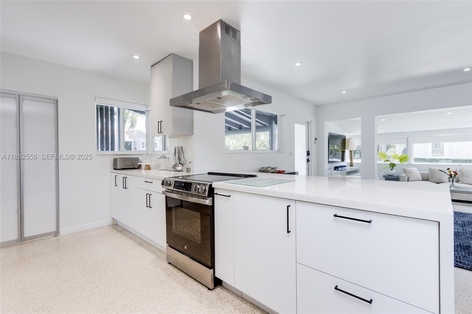 8290 N Bayshore Drive — photo 7