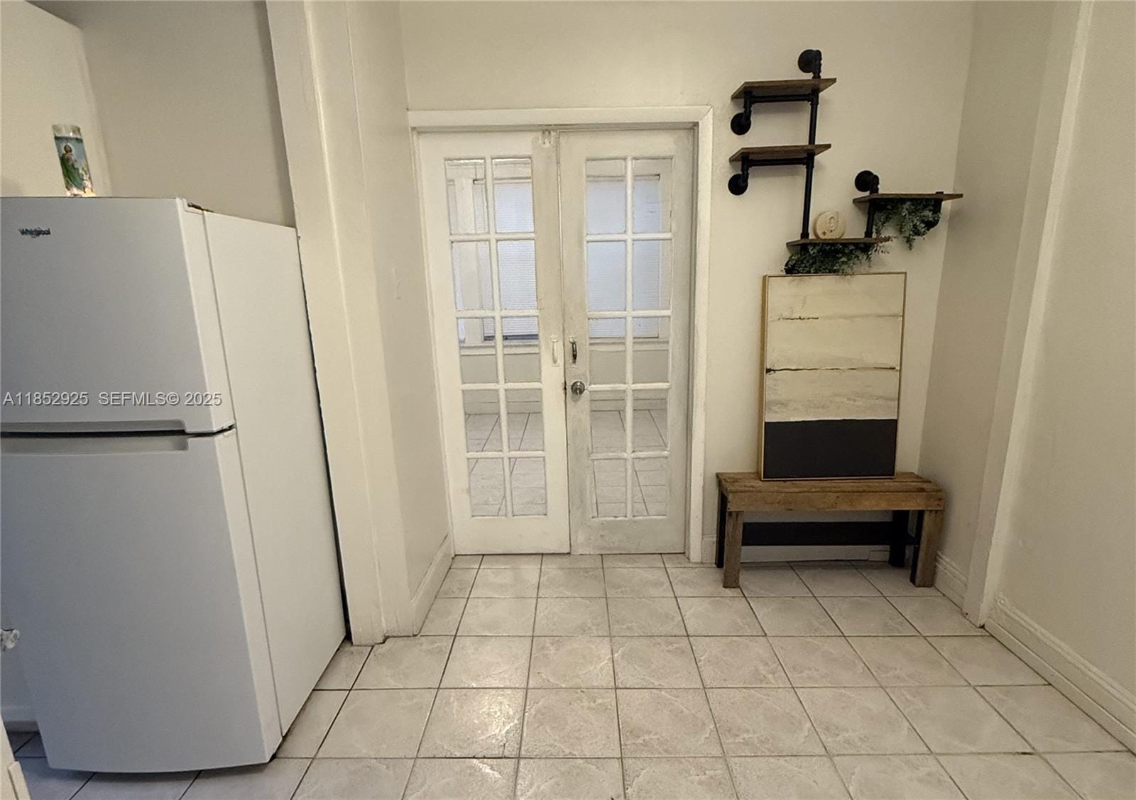 527 SW 7th Court — photo 7