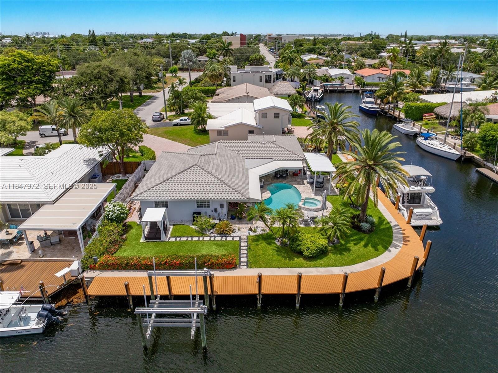 2681 NE 9th Court, Pompano Beach, FL 33062