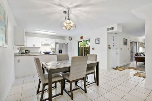 2171 SW 90th Avenue C-8, Pine Island Ridge, Davie, FL