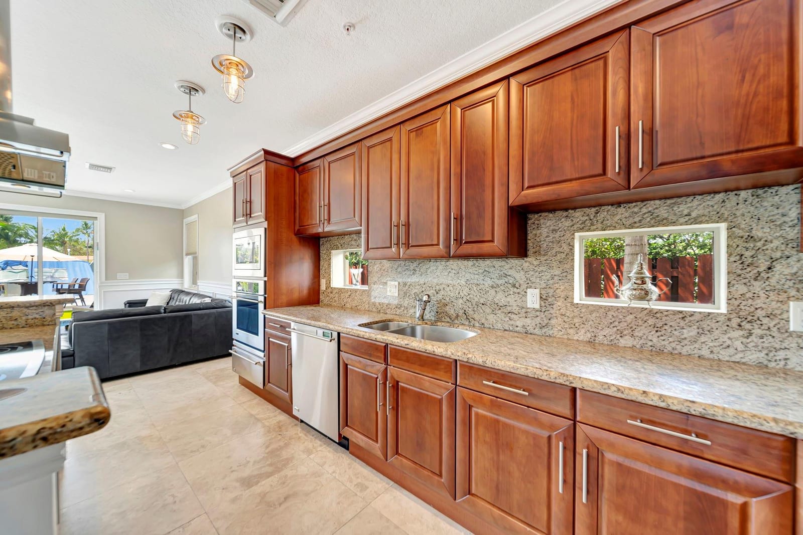 1368 Bayview Drive, Fort Lauderdale, FL 33304 photo 15