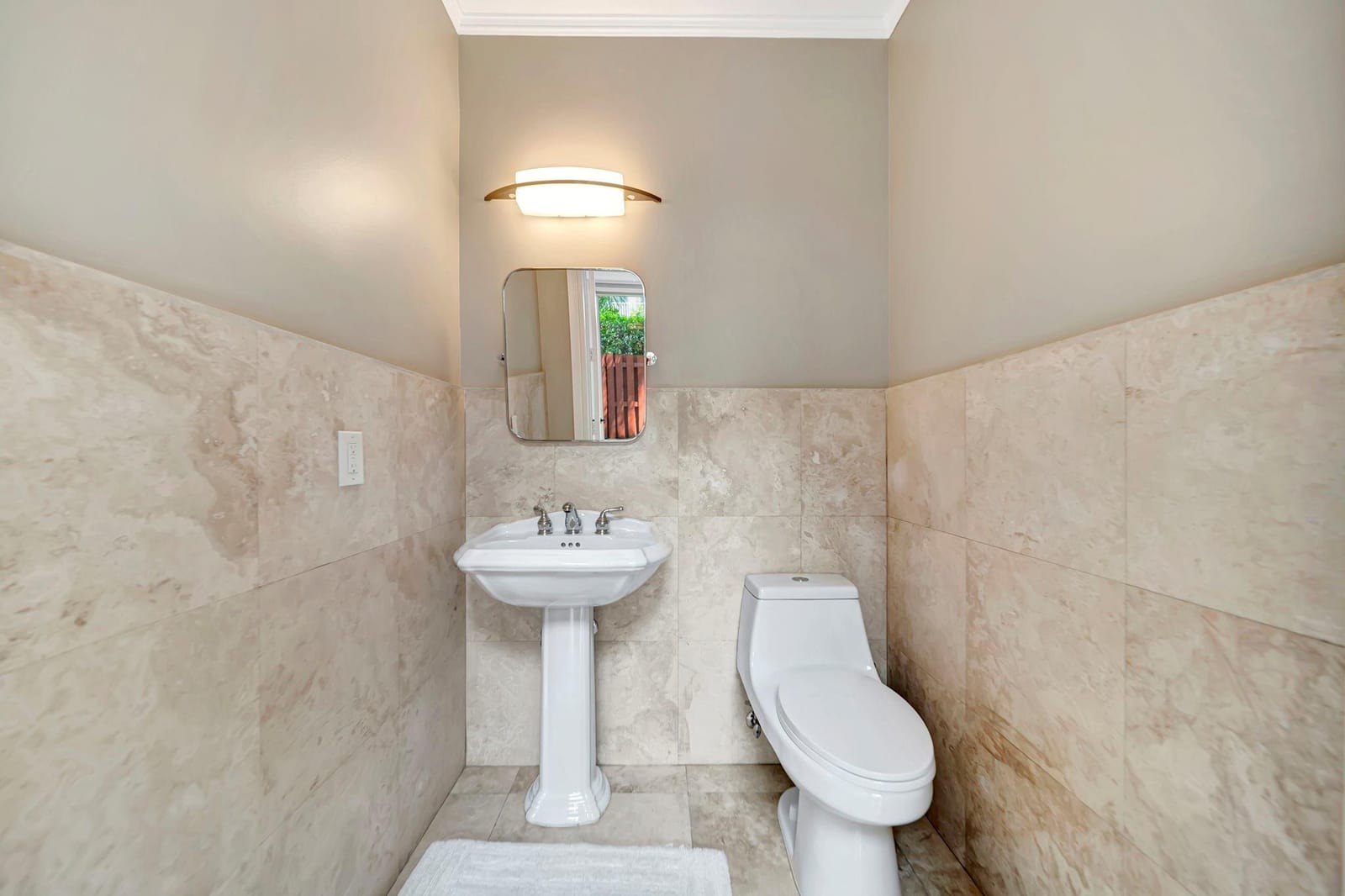 1368 Bayview Drive, Fort Lauderdale, FL 33304 photo 24