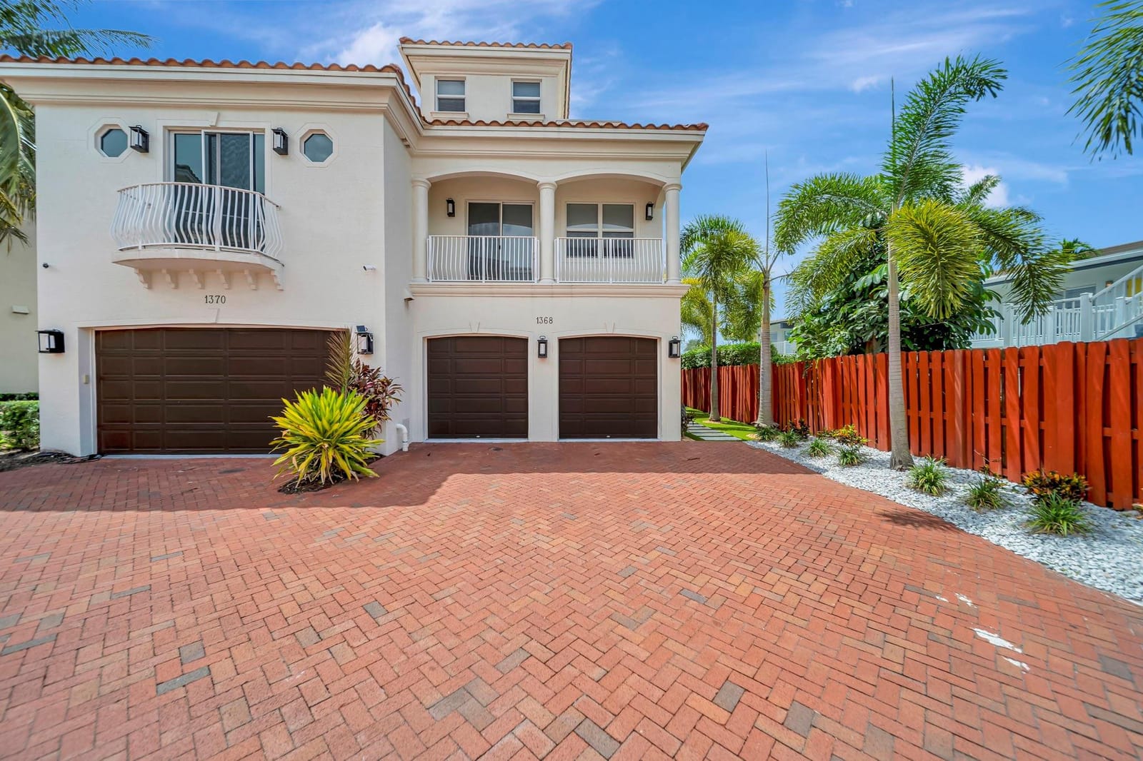 1368 Bayview Drive — photo 4