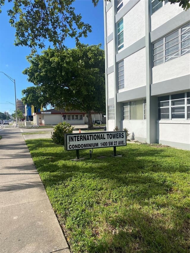 1400 SW 27th Avenue 301, sold in International Towers Cond, Miami, FL