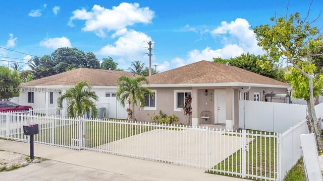 814 NW 114th Street, sold in Pinewood Park Extension, Miami, FL