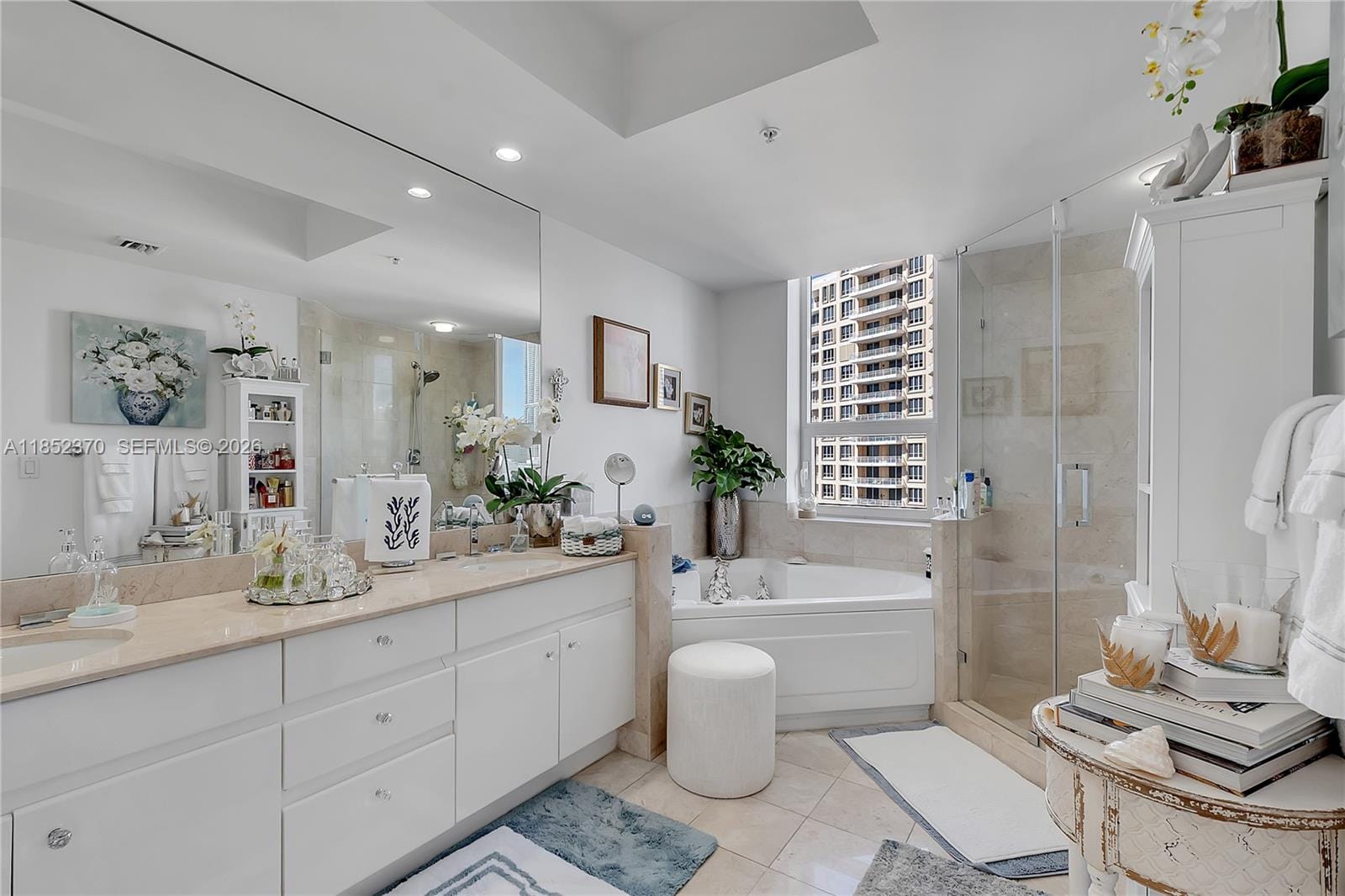 848 Brickell Key Drive 1906, Miami, FL 33131 photo 17