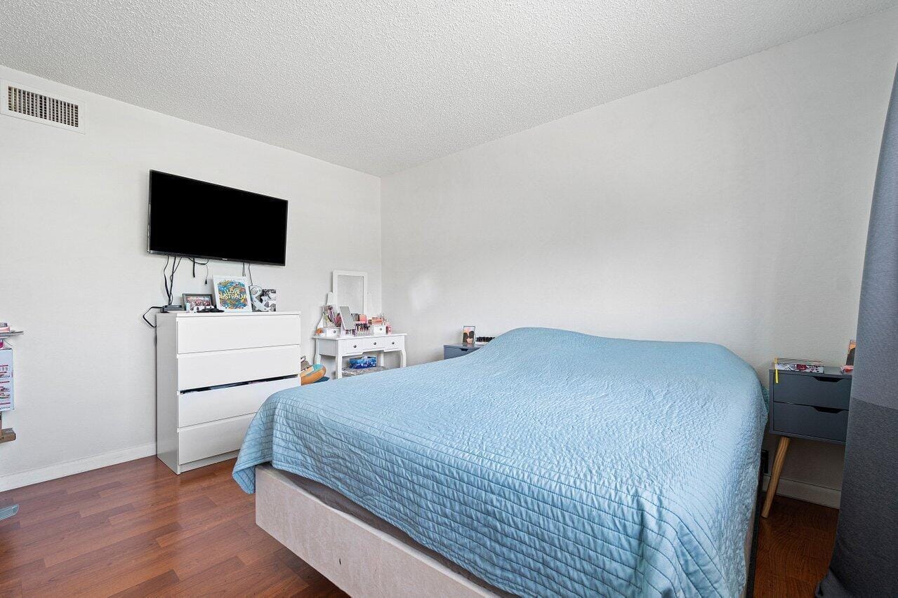 600 SW 2nd 2390 Avenue 2390 — photo 9