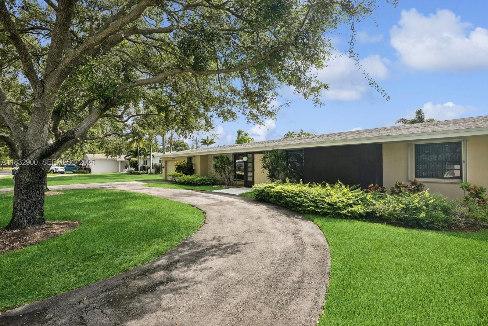 15471 SW 83rd Avenue, Palmetto Bay, FL 33157 photo 17