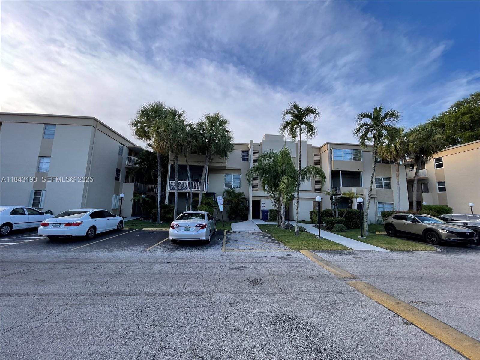 9175 SW 77th Avenue 304, Miami, FL 33156