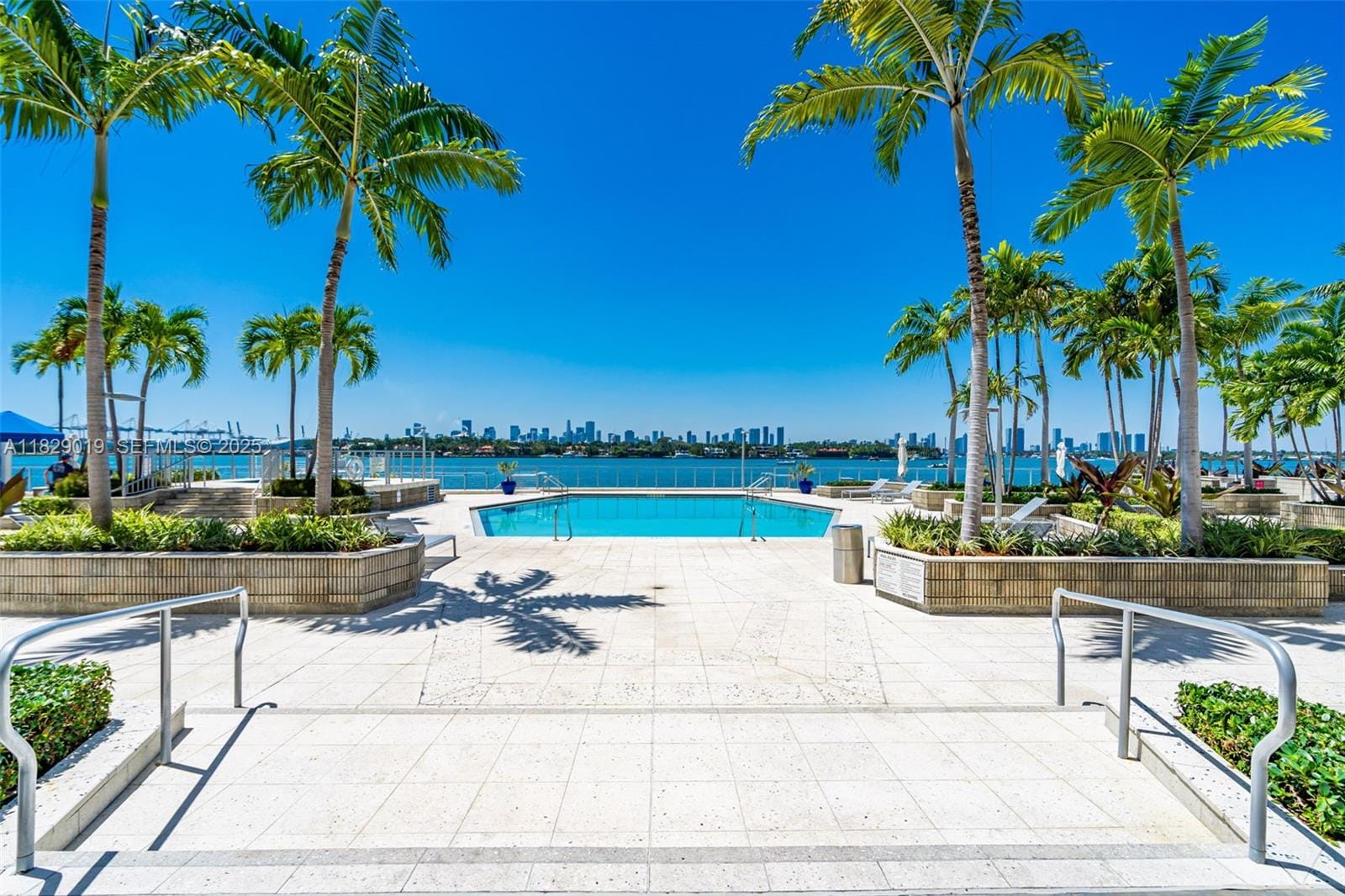800 West Avenue 433, Miami Beach, FL 33139 photo 6