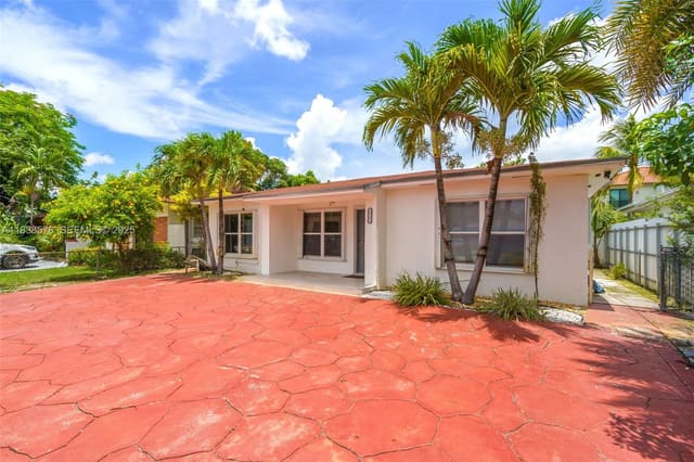 2761 SW 33rd Court, sold in Silver Bluff Gardens, Miami, FL