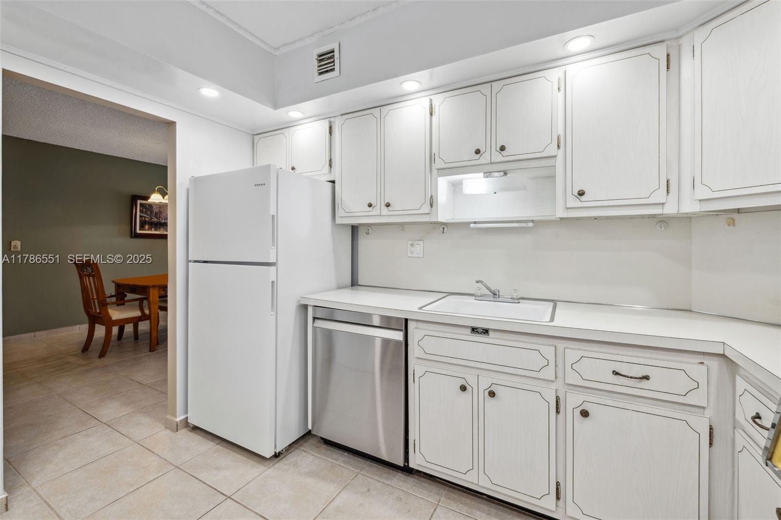 300 Bayview Drive 1214, Sunny Isles Beach, FL 33160 photo 18
