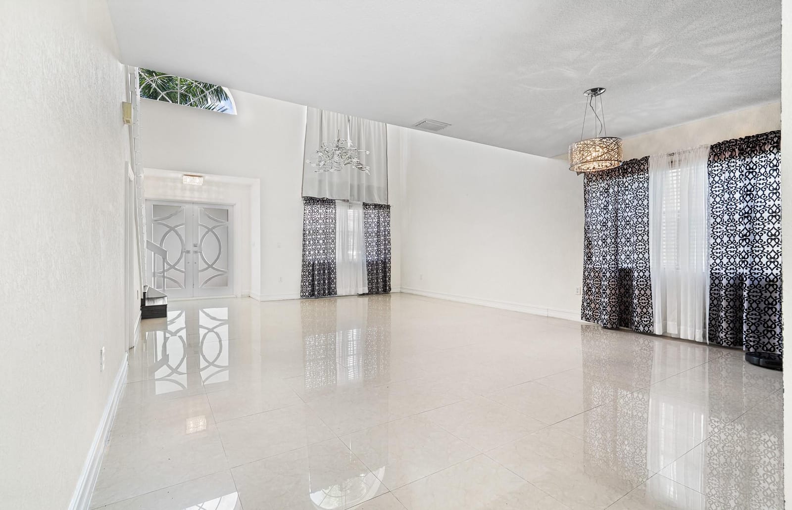 1403 NW 129th Way — photo 9