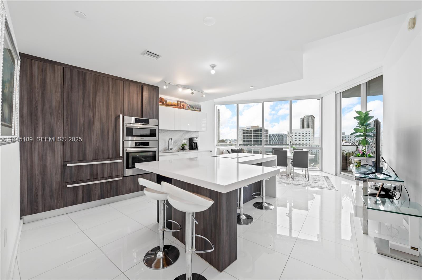 851 NE 1st Avenue 1410, Miami, FL 33132, Miami