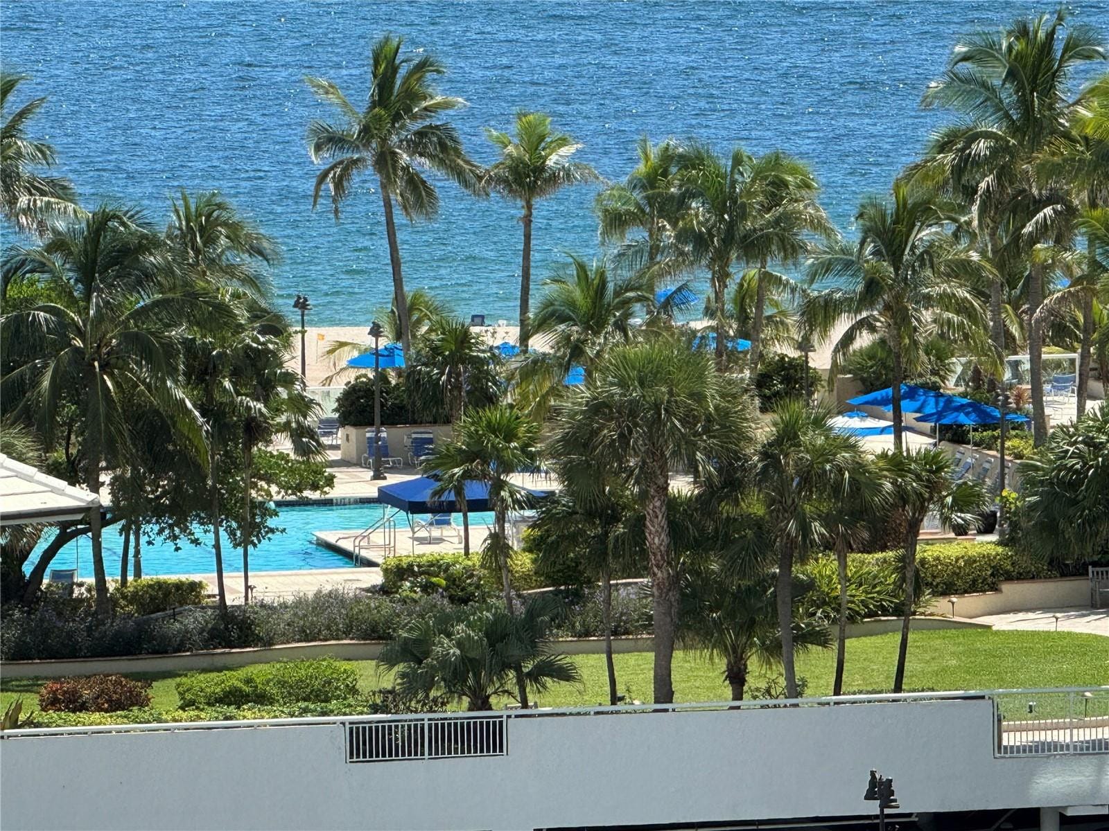 1920 S Ocean Drive 1002 — photo 3