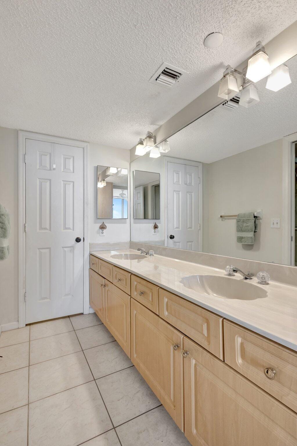 5055 North Highway A1a 606, Hutchinson Island, FL 34949 photo 28