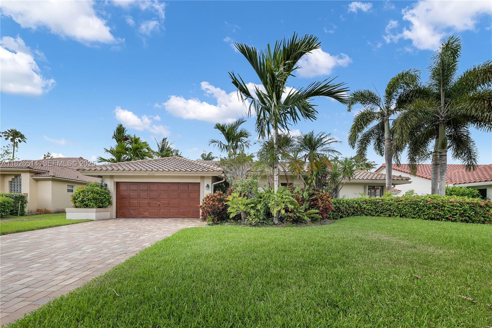 10070 NW 10th Street, Plantation, FL 33322