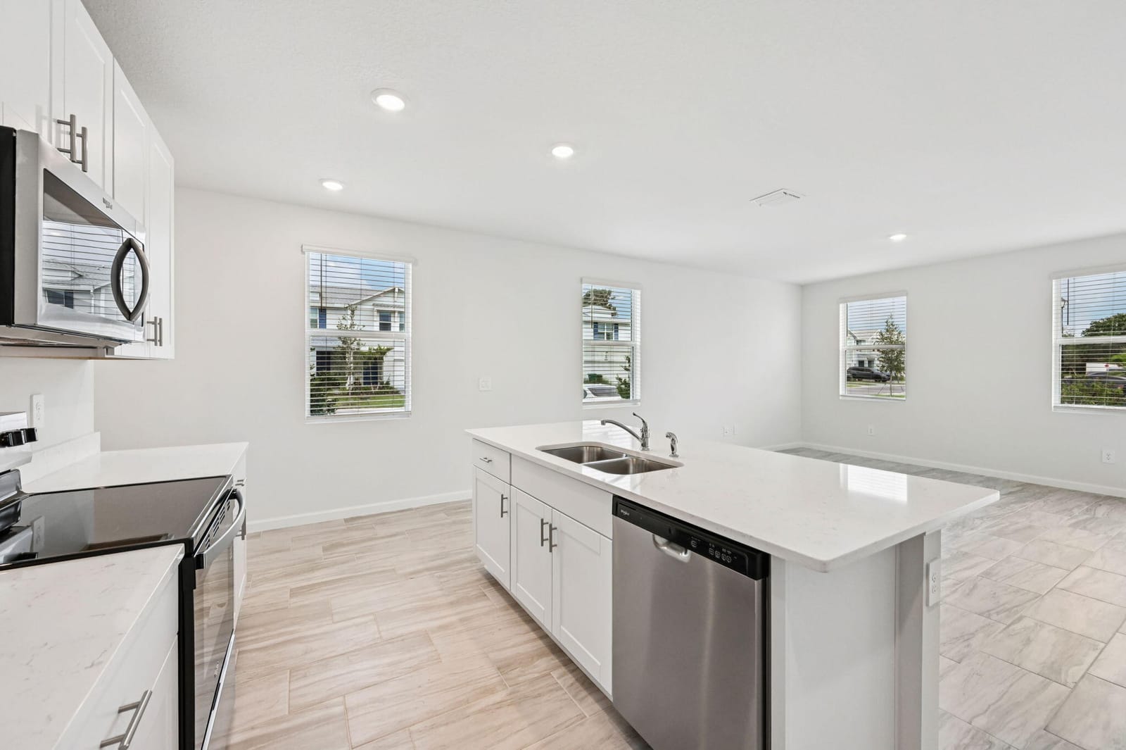 541 Salisbury Circle, Fort Pierce, FL 34982 photo 13