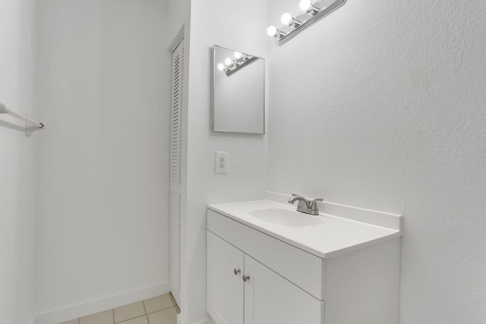 1780 Palm Cove Boulevard 6-101, Delray Beach, FL 33445 photo 4