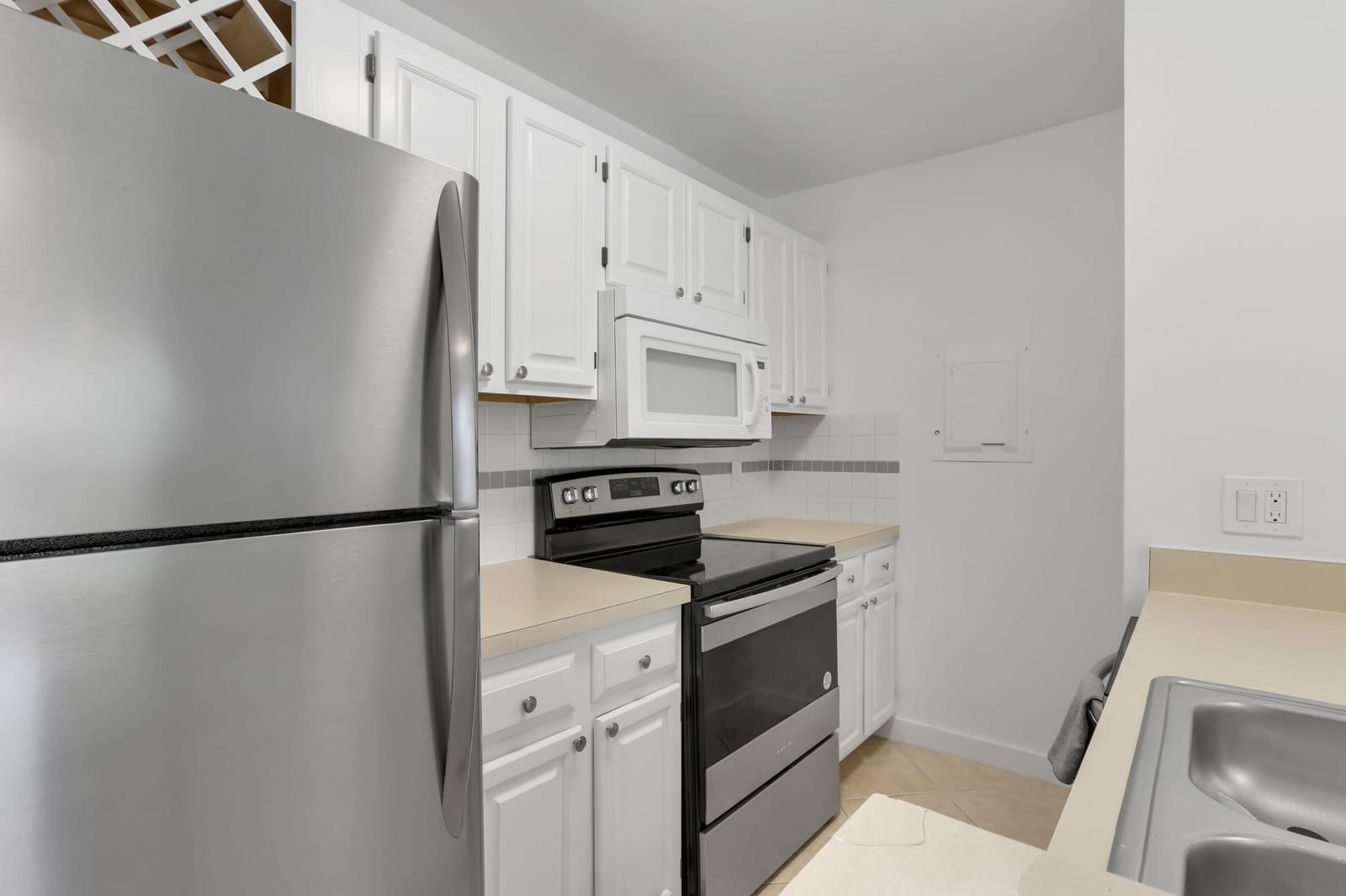 1780 Palm Cove Boulevard 6-101, Delray Beach, FL 33445 photo 8