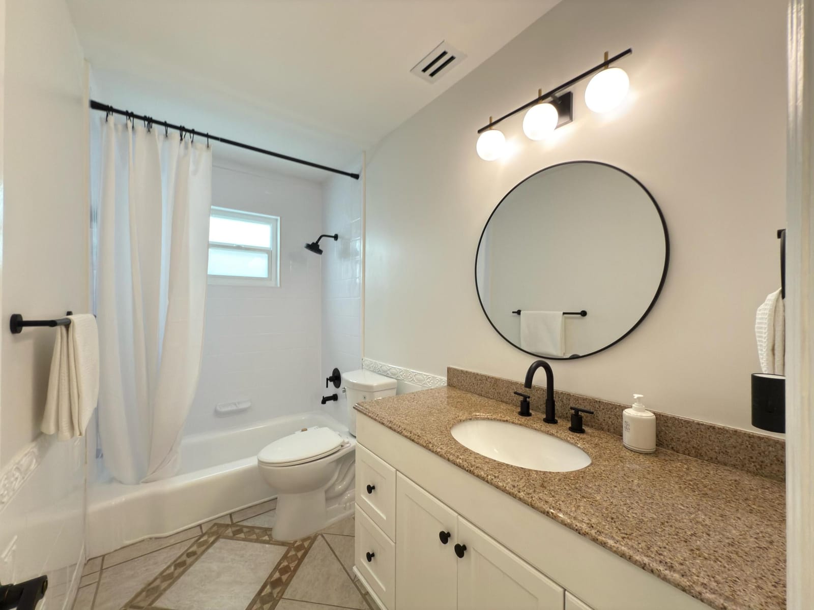 5357 Sandhurst Circle N, Lake Worth, FL 33463 photo 9
