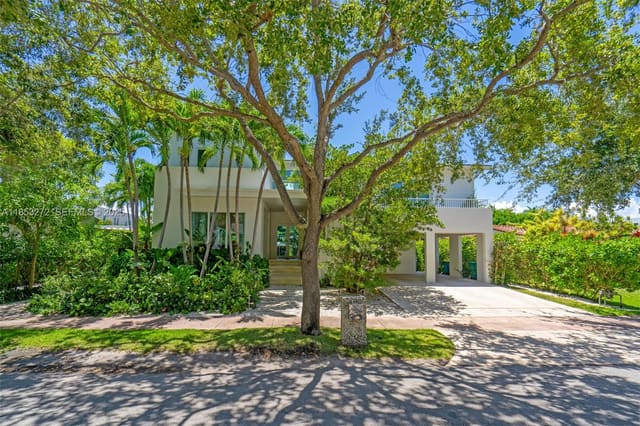 320 Woodcrest Road, Key Biscayne, FL 33149