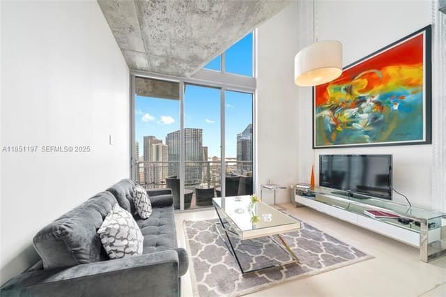 690 SW 1st Court PHII04, Miami, FL 33130