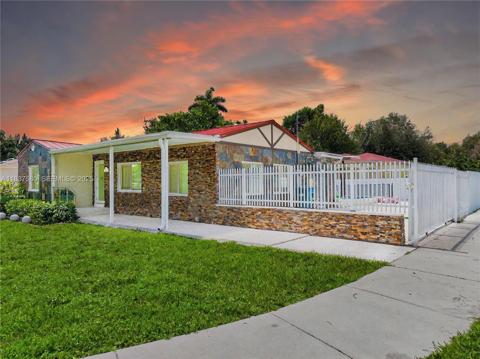 1520 NW 93rd Street — photo 2