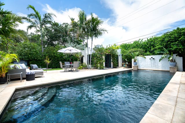 213 Seville Road, sold in Seville, West Palm Beach, FL