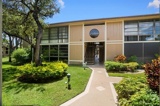 7759 Ashmont Circle 103, sold in Ashmont, Tamarac, FL
