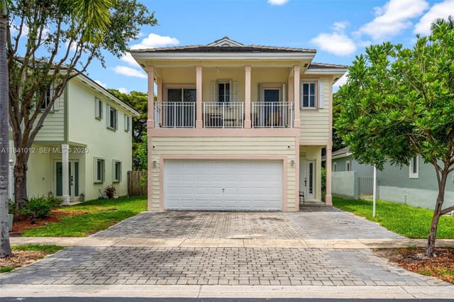 3135 NE 4th Street, sold in Bimini At The Oasis, Homestead, FL