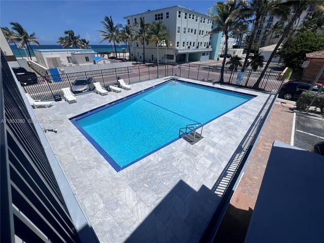 322 Harding Street B206, sold in Beach Terrace Resort Cond, Hollywood, FL