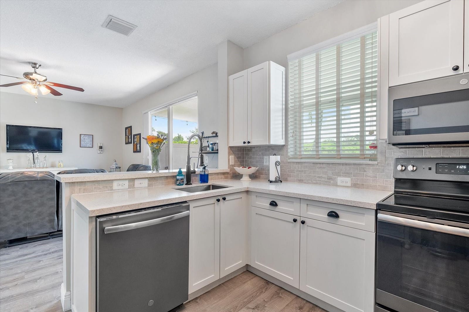 15104 NW 7th Court — photo 10