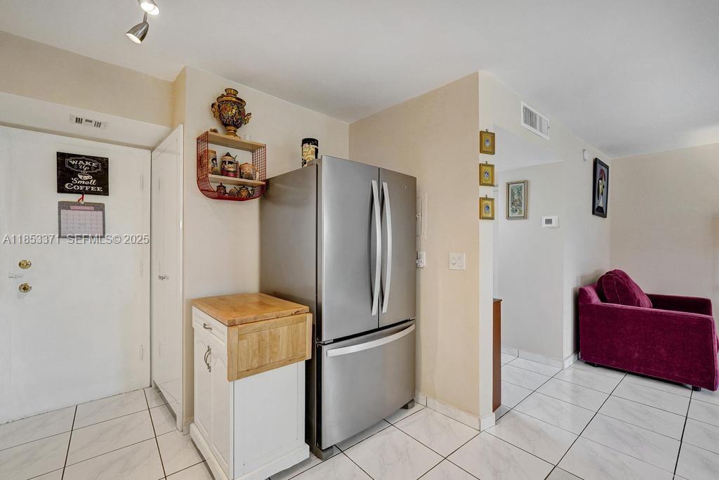 200 Diplomat Parkway 423, Hallandale Beach, FL 33009 photo 14