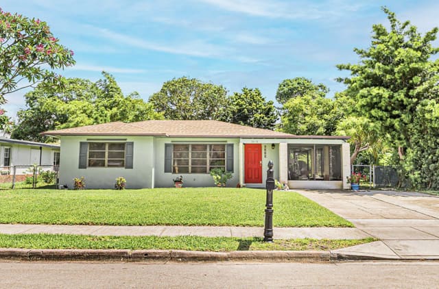 1606 16th Avenue N, sold in Lake Worth Heights, Lake Worth Beach, FL