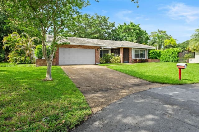 2250 NW 41st Avenue, Coconut Creek, FL 33066