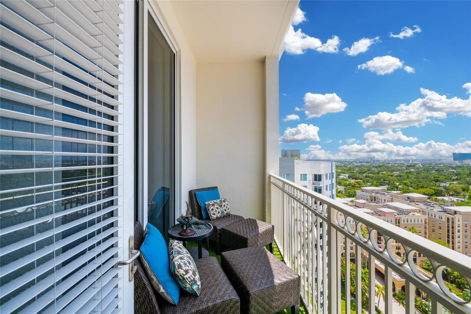 511 SE 5th Avenue 1906, Fort Lauderdale, FL 33301 photo 17
