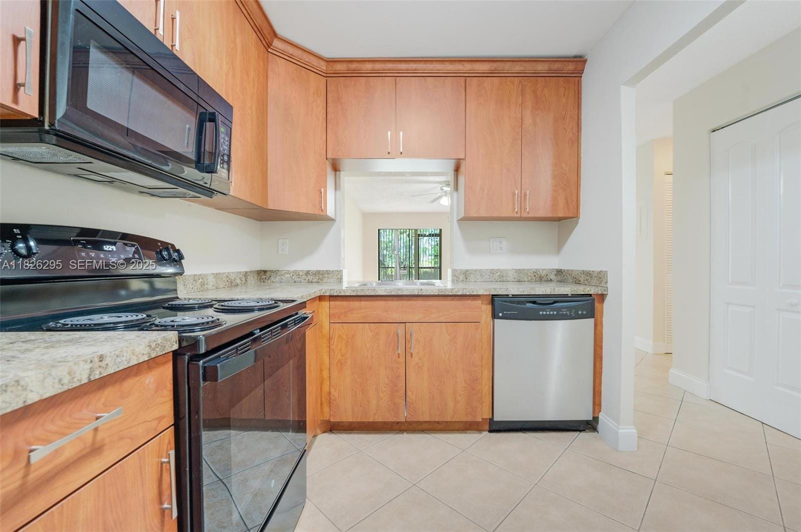 7260 Woodmont Terrace, 103, Tamarac, FL 33321 photo 6