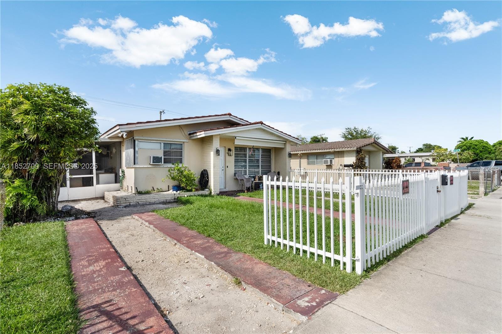 9311 SW 37th Street — photo 3