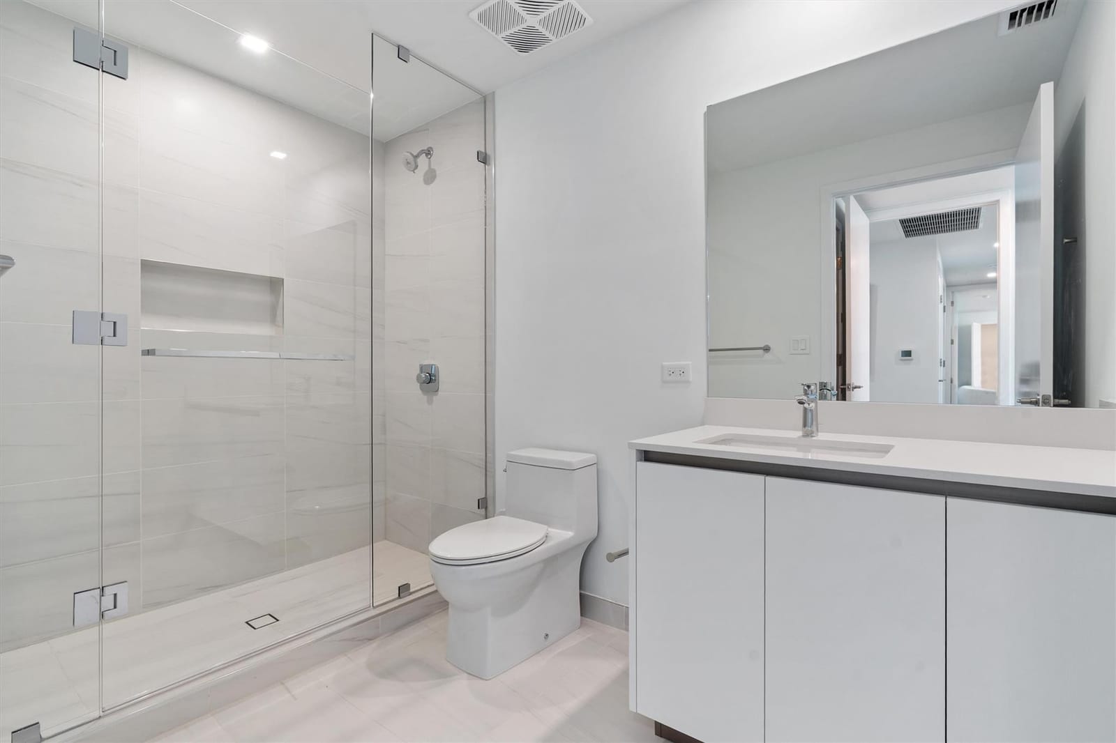 900 N Ocean Boulevard 401, Pompano Beach, FL 33062 photo 22