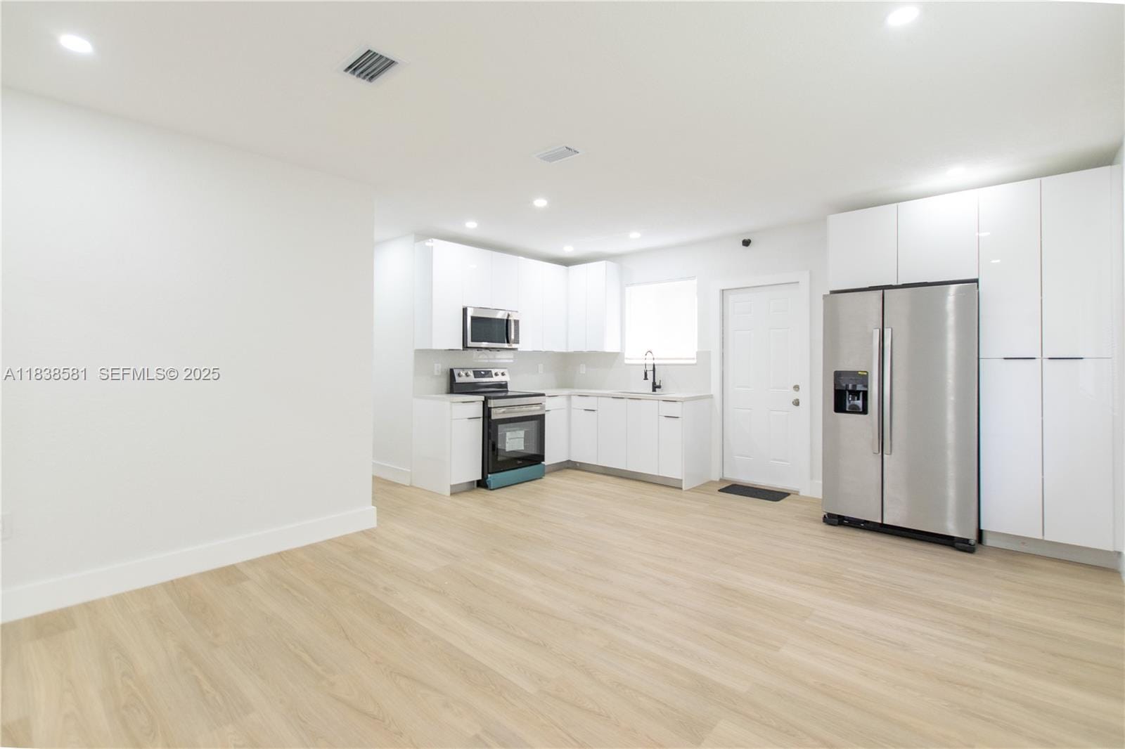 5701 NW 21st Avenue, Miami, FL 33142 photo 6