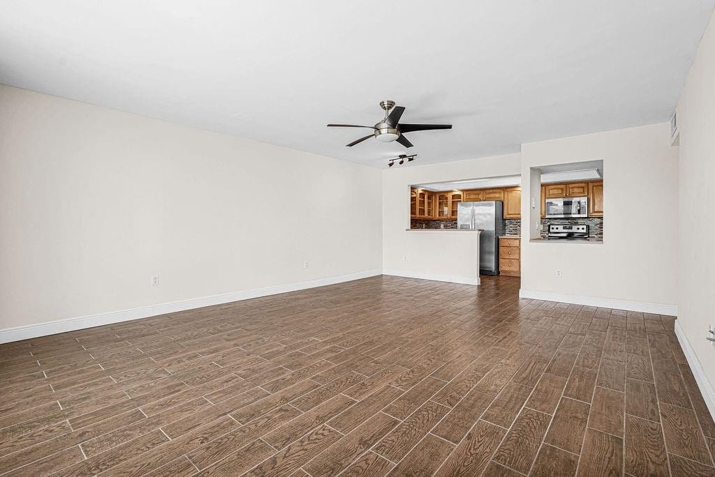 1101 River Reach Drive 206 — photo 7