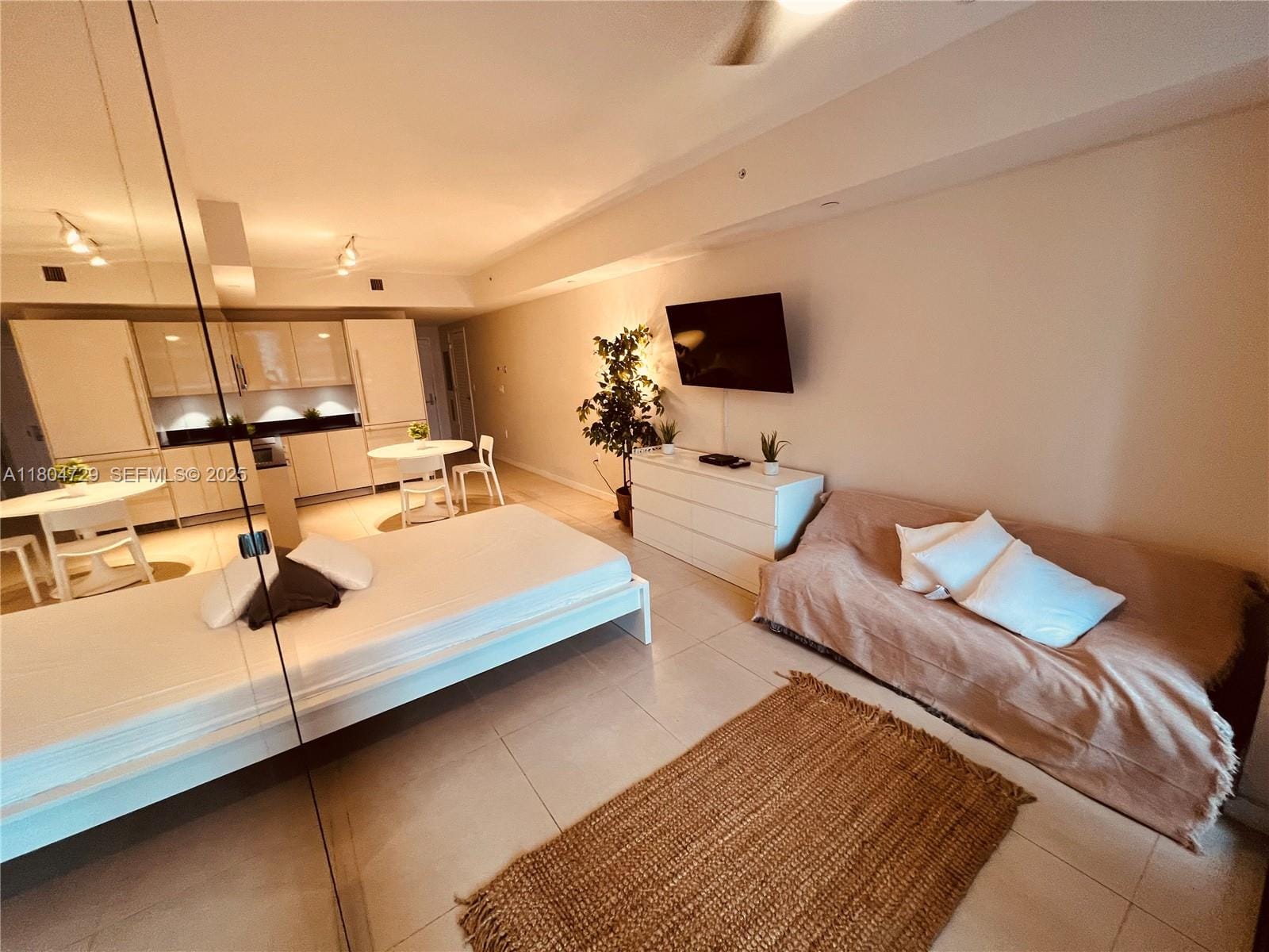 1010 Brickell Avenue 2710, Miami, FL 33131 photo 16